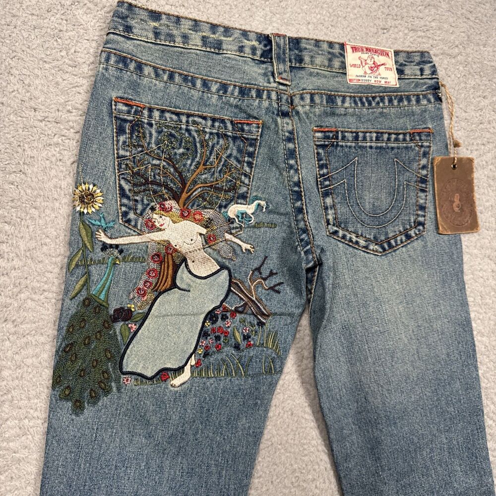NWT True Religion Jeans Embroidered Size 27 Y2K Bobby Flare Lady Godiva Denim